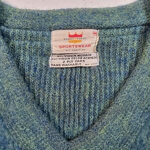 Women's vintage V-neck  sweater Grant-Crest 67 % Virgin mohair + acrylic-orlon M